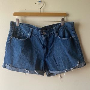 Levi’s shorts